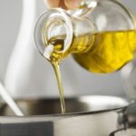 Best Cooking Oil For Gut Health: 7 Healthy Oils and 3 Unhealthy Oils for Digestion